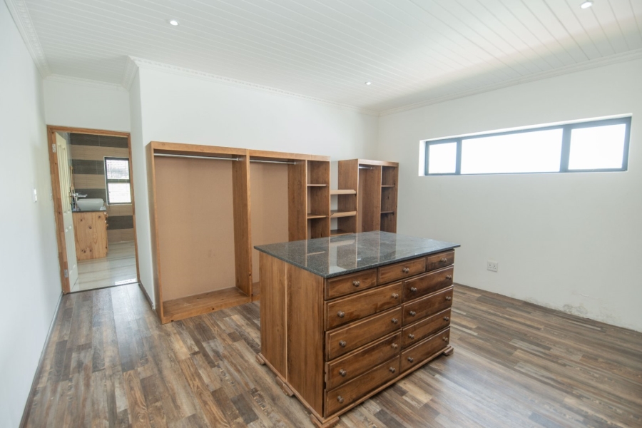 6 Bedroom Property for Sale in Royalston Residential Estate and Wildlife Reserve Eastern Cape